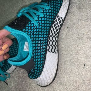 Adidas deerupt tennis shoes- teal black and white